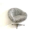 Grijze Draaifauteuil Met Metalen Sterpoot Gemaakt In De Jaren ’70 thumbnail 5