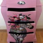 Hoge Roze Ladekast “zebra”, 5 Lades, Eclectisch thumbnail 6