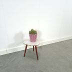 Bijzettafel Met Licht Grijs Formica Blad En Houten Poten Nr. 14 Plantentafel thumbnail 4