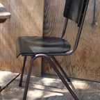 Alle Soorten Industrieel Vintage Zwarte Schoolstoelen thumbnail 9