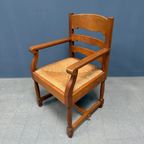 Set Van Twee Hollandse Eikenhouten Armstoelen Met Biezen Zitting thumbnail 21