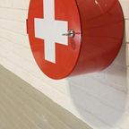 Metalen Medicijnkastje, Rood En Wit thumbnail 3