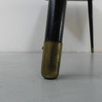 Vintage Salontafel Met Glazen Blad En Schuine, Taps Toelopende Poten thumbnail 17