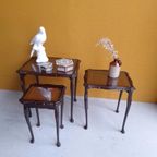 Engelse Vintage Mimiset, Miniset, Set Van 3 Bijzettafeltjes thumbnail 2