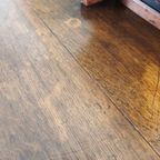 Zeldzaam 19e-eeuws Engels Arts & Crafts Eikenhouten Dressoir Van Pratt & Prince – Inlegwerk Met Zonnebloemmotie thumbnail 13