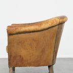 Goed Doorleefde Vintage Schapenleren Clubfauteuil Met Een Stoere Look Van Nico Van Oorschot thumbnail 5
