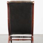 Karaktervolle Groene Vintage Rundleren Engelse Chesterfield Fauteuil Met Een Sierlijke Vormgeving thumbnail 13