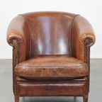 Stoere, Karaktervolle En Comfortabele Cognac-kleurige Schapenleren Clubfauteuil Met Een Tijdloos thumbnail 6