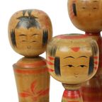 Lot Van 5 Grote Kokeshi Poppen Naruko Handgeschilderd Hout Japan thumbnail 8