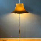 Willem Hagoort Space Age Vloerlamp Met Beige Heksenhoed Kap thumbnail 4