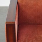 Luxe Art Deco Design Fauteuil Met Rode Stoffen Bekleding En Houten Details thumbnail 11