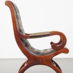 Karaktervolle Groene Vintage Rundleren Engelse Chesterfield Fauteuil Met Een Sierlijke Vormgeving thumbnail 3