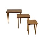 Set Van 3 Nesttafels Formica Walnoot Beuk Conisch Vintage Design Jaren 50 thumbnail 8