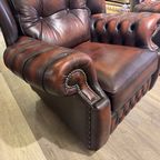 2x Engelse Springvale Chesterfield Oorfauteuils Suzanne Dark Rust / Rood Bruin thumbnail 4