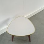Bijzettafel Met Licht Grijs Formica Blad En Houten Poten Nr. 14 Plantentafel thumbnail 4
