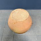 Okergele Geglazuurde Aardewerk Pot Uit Frankrijk thumbnail 14