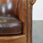 Correct Afgewerkte Stoere Cognac-Kleurige Schapenleren Clubfauteuil Met Een Tijdloze Uitstraling thumbnail 11