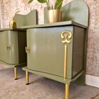 Nachtkastjes In Groen Met Goud Patronen thumbnail 3