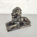 Bronzen Beeld Van Een Leeuw thumbnail 2
