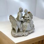 Vintage Biscuit Beeldje: Man & Vrouw Op Stoel thumbnail 2