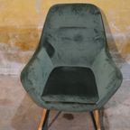 Jannis Schommelstoel Groen Met Metalen Frame En Stoffen Bekleding thumbnail 4