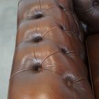Karaktervolle, Correct Afgewerkte Vintage Rundleren Engelse Chesterfield 3 Zits Bank thumbnail 9