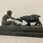Vrouw Met Bok, Brons Op Marmer Van 40 X 15 Cm thumbnail 5
