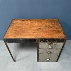 Industrieel Ijzeren Bureau Met Drie Laden thumbnail 8