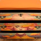 Oranje Buikkast Xxl “vrouw+goudvis”, Eclectisch thumbnail 6