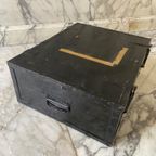 Een Lage Houten Kist, Type Munitiekist, 20e Eeuw thumbnail 3