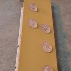 Iconisch Vintage Wandlampje, Pastel Geel Met Plexiglas thumbnail 2