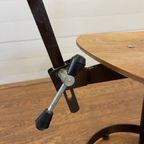 Paar Vintage Industriële Draaibare Metalen Stoelen thumbnail 4