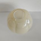 Antieke Art Deco Lampenkapjes Met Parelmoer Tint thumbnail 9
