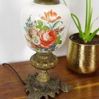 Vintage Porseleinen Lamp Met Bloemen En Messing Voet Rozen thumbnail 4