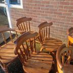 Zes Rustieke Grenen Eetkamer Stoelen. thumbnail 3