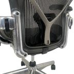 Herman Miller - Bureaustoel Model Aeron - Maat B - Chroom Onderstel (Luxe Uitvoering) thumbnail 6