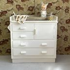 Vintage Commode Met Plankje Retro Babykamer Kast thumbnail 3