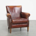 Vintage Karaktervolle Fauteuil Gemaakt Van Schapenleer Met Een Prachtige Warme Kleurstelling thumbnail 2