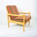 Vintage Easy Chair 1 / 2 thumbnail 2
