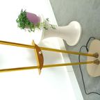 Jaren 50 Vloerlamp Met Roze En Groene Kap En Goudkleurige Poten thumbnail 7