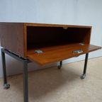 Kleine Vintage Houten Klepkastje Met Stalen Frame Op Wielen, Jaren 70 thumbnail 7