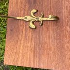 Vintage Houten Kapstok Met Messing Fleur-De-Lis Haken thumbnail 3