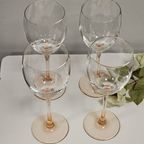 Vintage Luminarc Wijnglazen Met Roze Steel En Voet (220 Ml) thumbnail 3