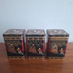 3 Grote Vintage Vierkanten Blikken Met Geisha, Kraanvogels En Kersenbloesem thumbnail 6