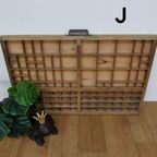 Brocante, Bruine Antieke Houten Letterbak, Wanddecoratie J thumbnail 3