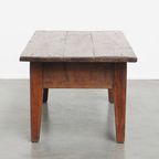 Charmante En Praktische Antieke Franse Salontafel Met Opvallende Kleuren Een Mooi Patina thumbnail 3