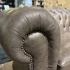 Stoere Vintage Chesterfield 2 Zits Bank Vintage Grijs / Taupe thumbnail 4