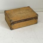 Brocante Kistje Seventies Hout Metalen Hoekjes Vintage thumbnail 4