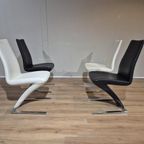 4x Rolf Benz 7800 - Eetkamerstoelen - Nieuwstaat - Zwart-wit thumbnail 11