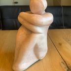 Sculptuur Zittende Vrouw thumbnail 2